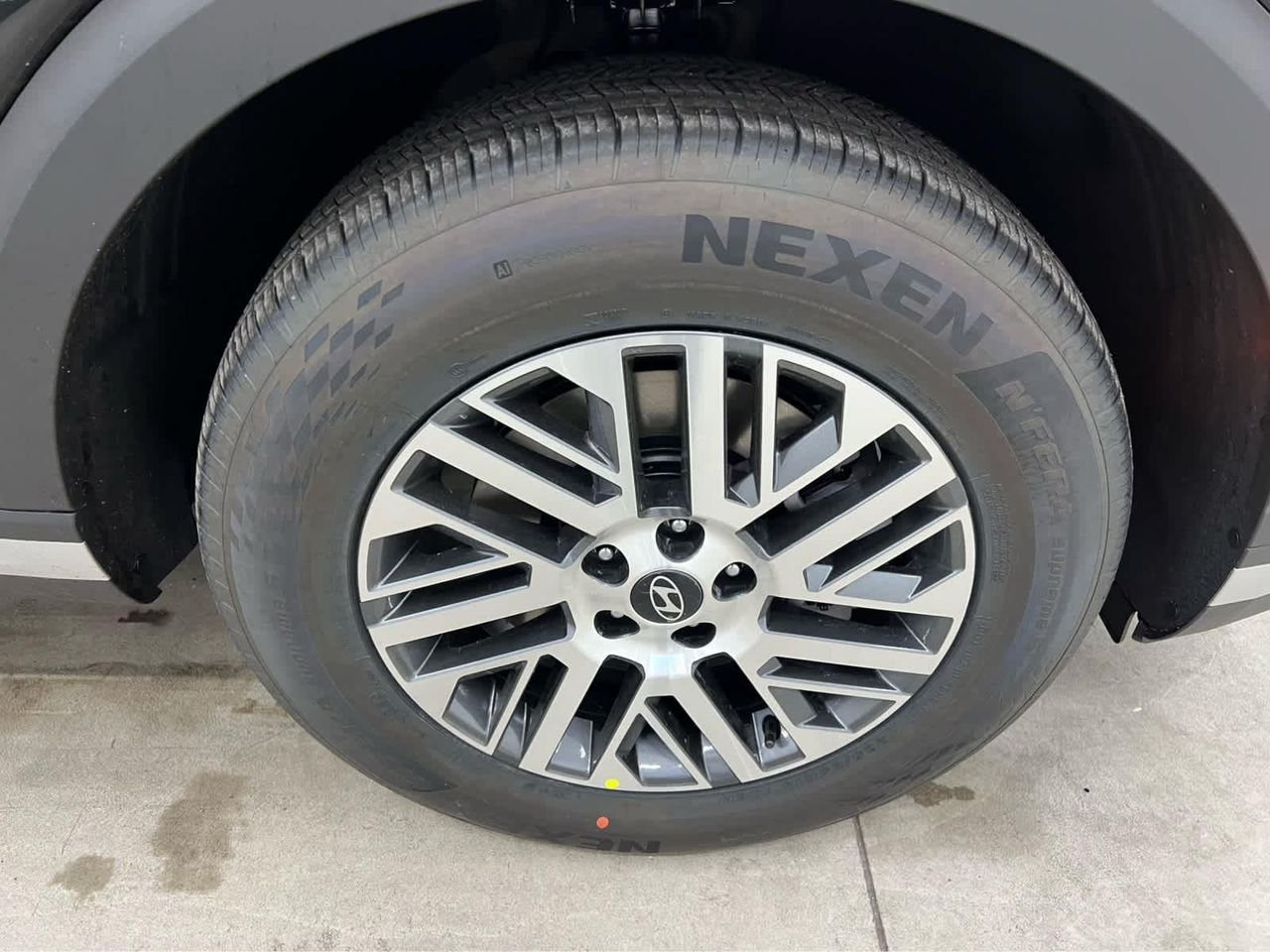 New 2026 Abyss Black Pearl Hyundai SEL AWD image 8