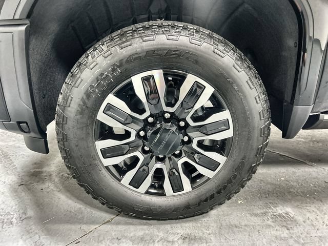 2026 GMC Sierra 3500HD Denali Ultimate - Photo 10