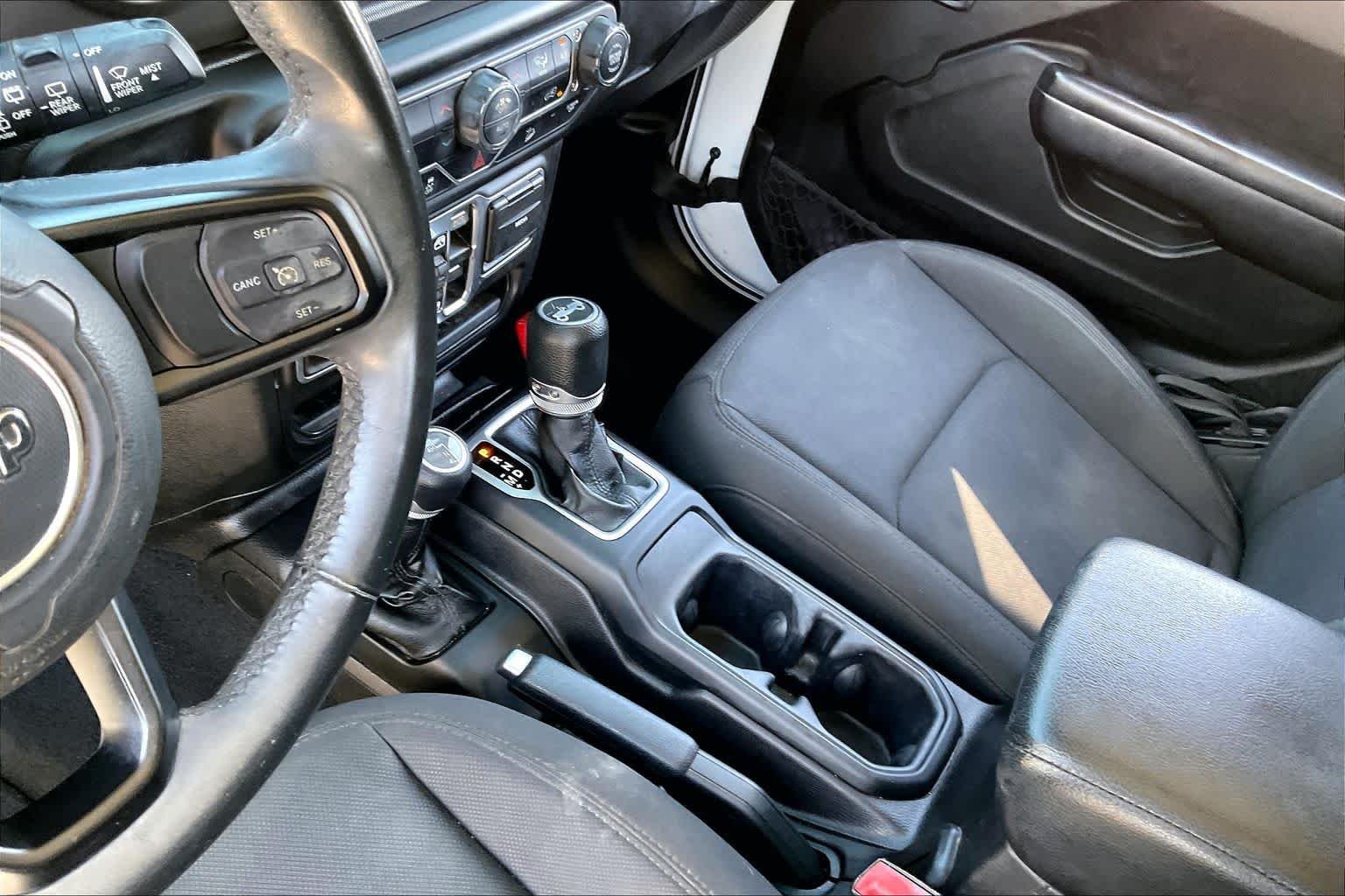 Used 2018 Bright White Clearcoat Jeep Sport S image 15