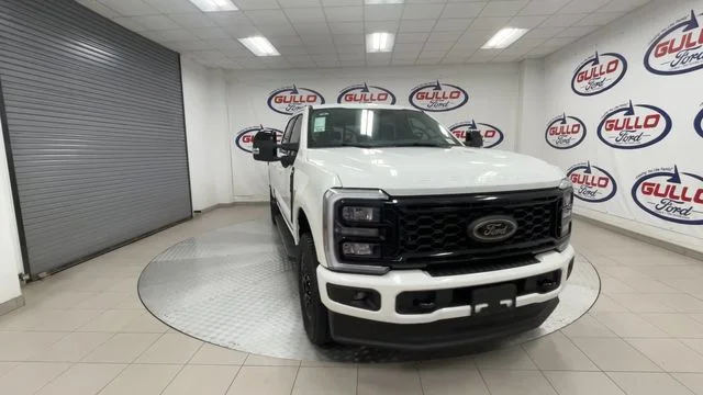 New 2026 Star White Metallic Tri-Coat Ford Lariat image 5