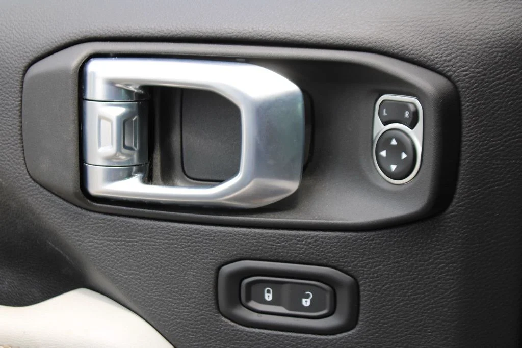 2021 Jeep Gladiator High Altitude - Photo 17