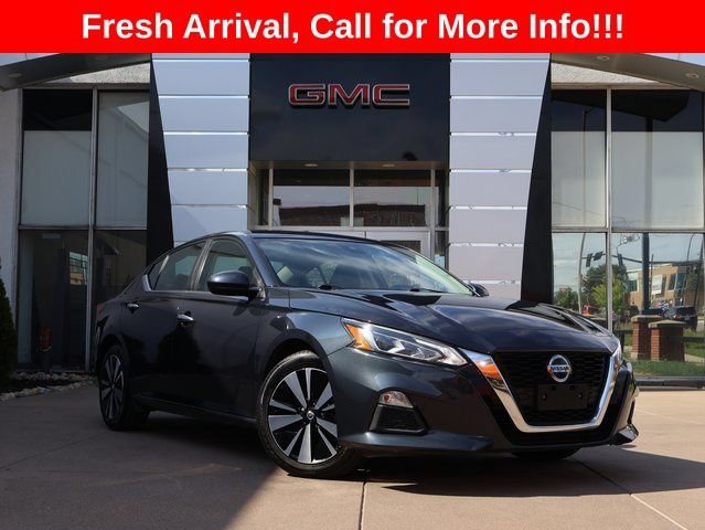 Used 2022 Nissan Altima SV with VIN 1N4BL4DV6NN391720 for sale in Kansas City