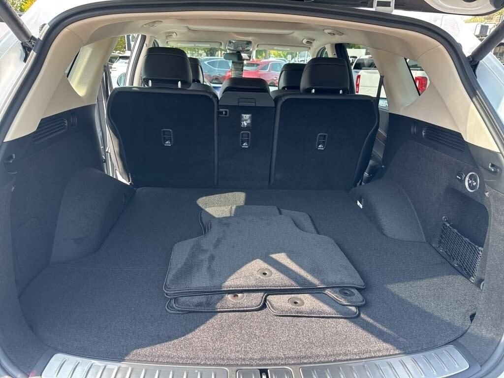 New 2026 White Genesis 2.5T image 14