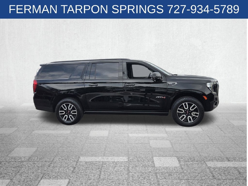 Used 2022 ONYX BLACK GMC AT4 image 10