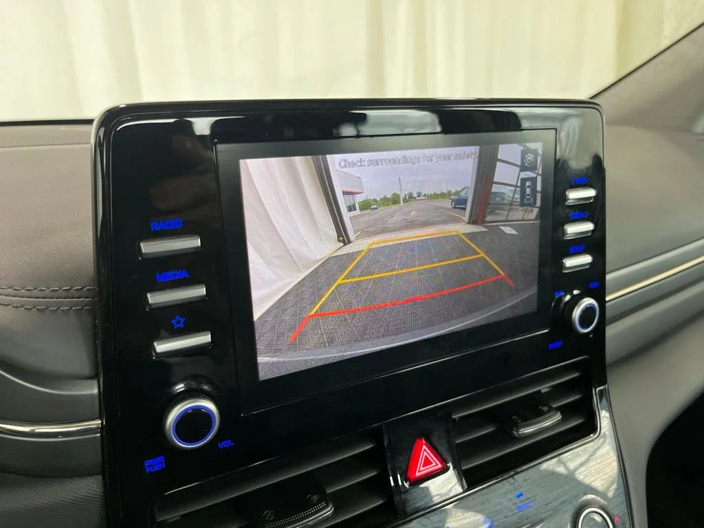 Used 2022 Gray Hyundai SEL image 12