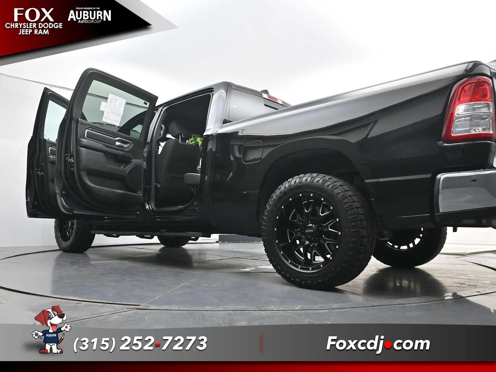 Used 2023 Diamond Black Crystal Pearlcoat Ram Big Horn image 47