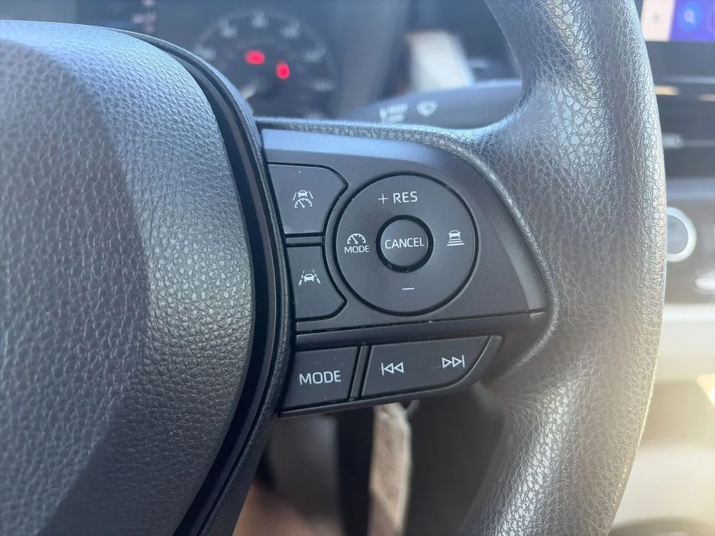 Used 2024  Toyota LE image 28