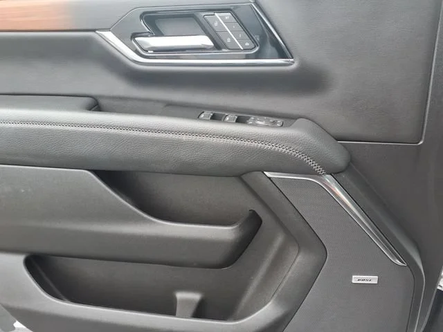 Used 2025 Summit White GMC Denali image 16