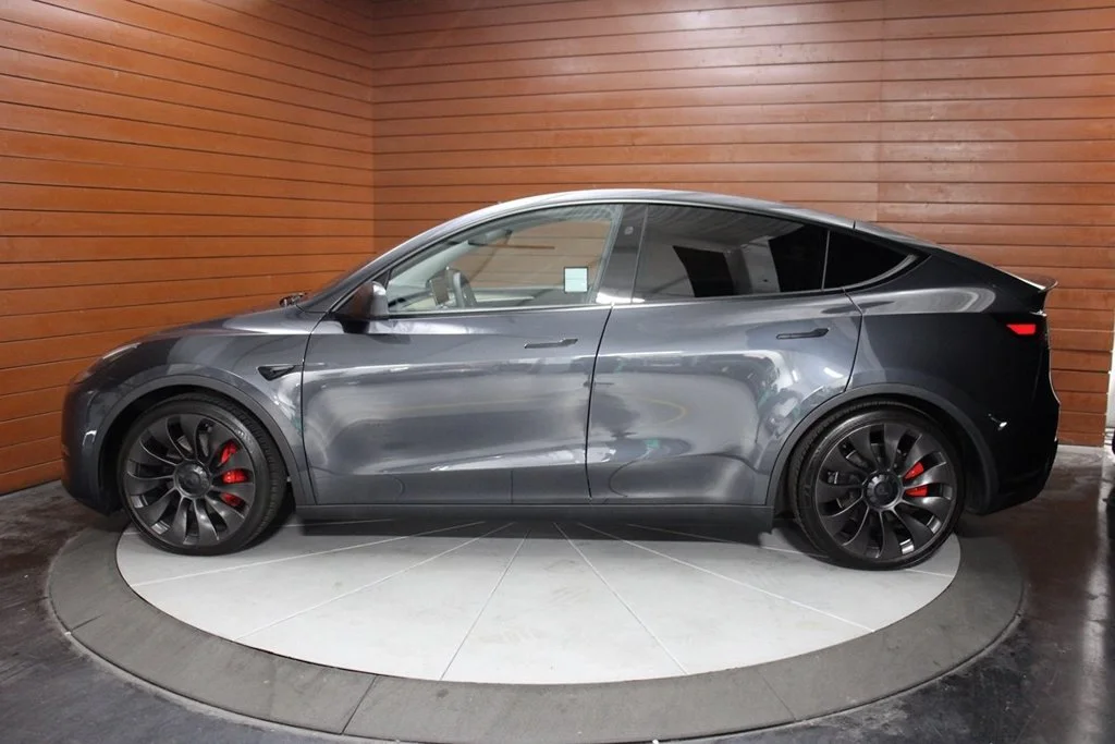 Used 2024 Stealth Gray Tesla Performance image 7