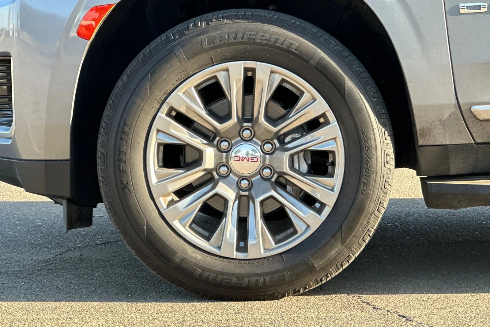 Used 2021 Gray GMC Denali image 27