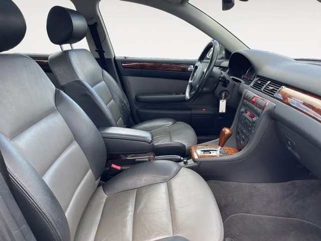 Used 2004 Gray Audi 4.2 image 15