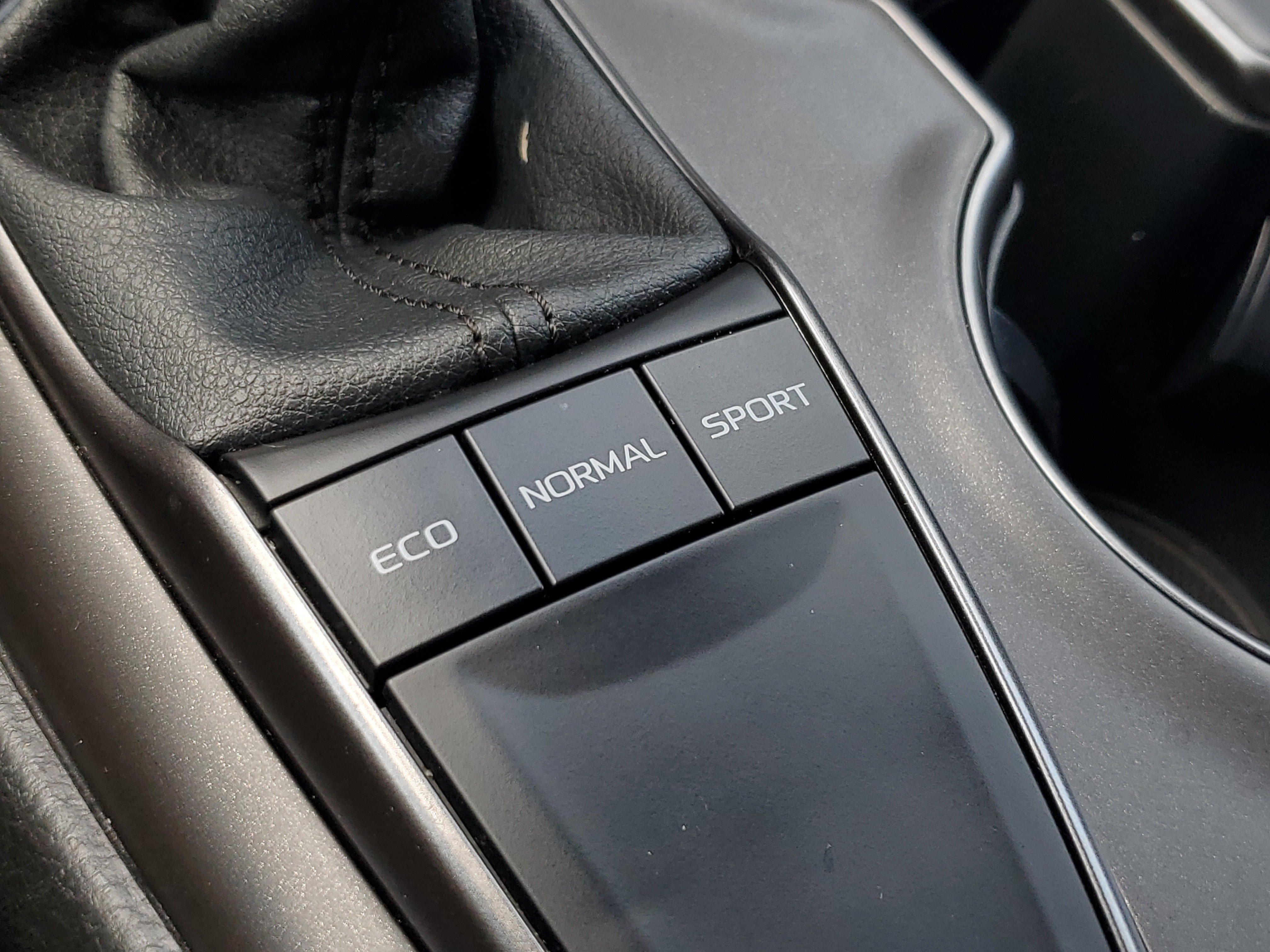 Used 2022 Midnight Black Metallic Toyota SE image 29
