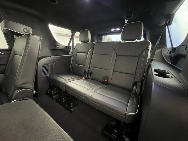 2023 GMC Yukon XL SLT - Photo 14