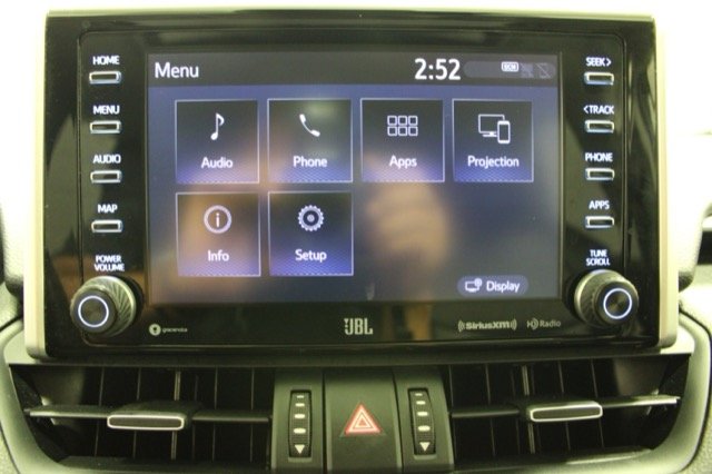 Certified Used 2019 Silver Toyota Xle premium image 7