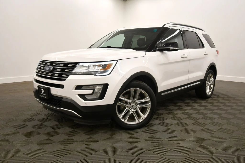Used 2016 Ford Explorer XLT with VIN 1FM5K8D86GGB34135 for sale in Rochester, Minnesota