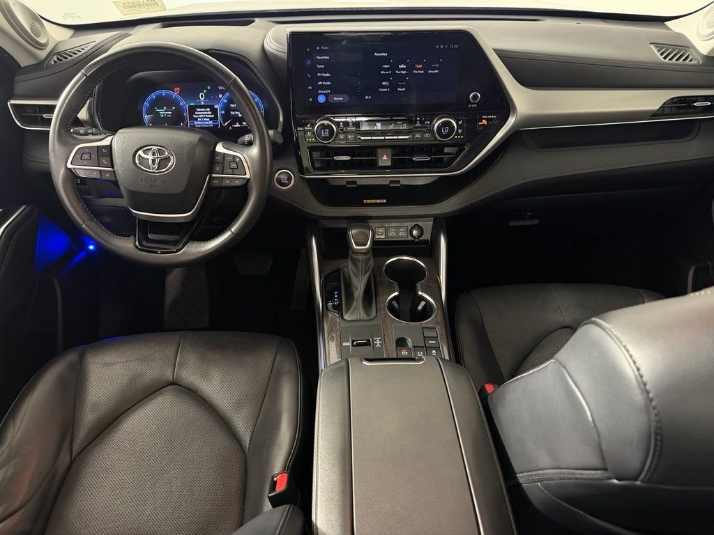 2024 Toyota Highlander Platinum - Photo 13