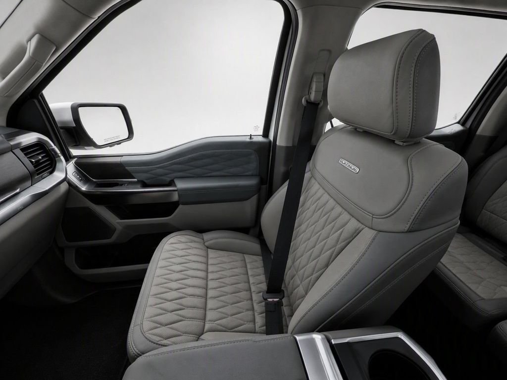 New 2026 Star White Metallic Tri-Coat Ford Platinum® image 14