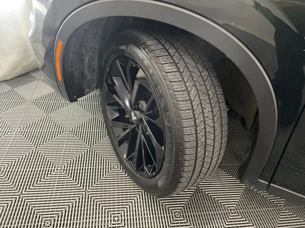 Used 2024 Black Diamond Mitsubishi SE Black Edition image 30