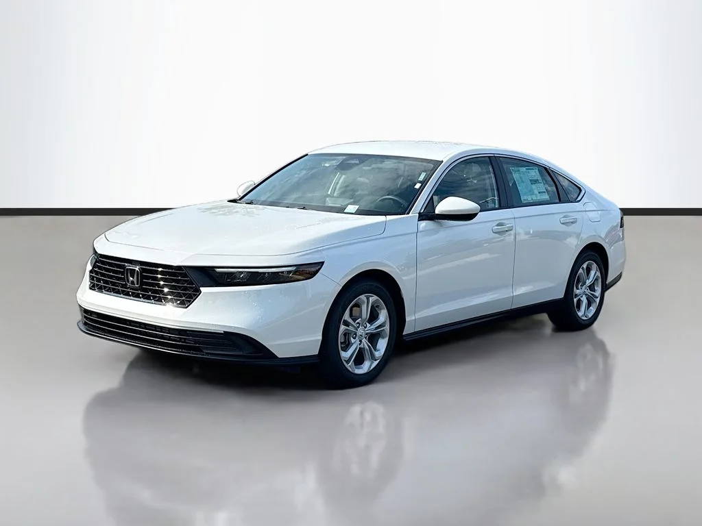 New 2026 Platinum White Pearl Honda LX image 4