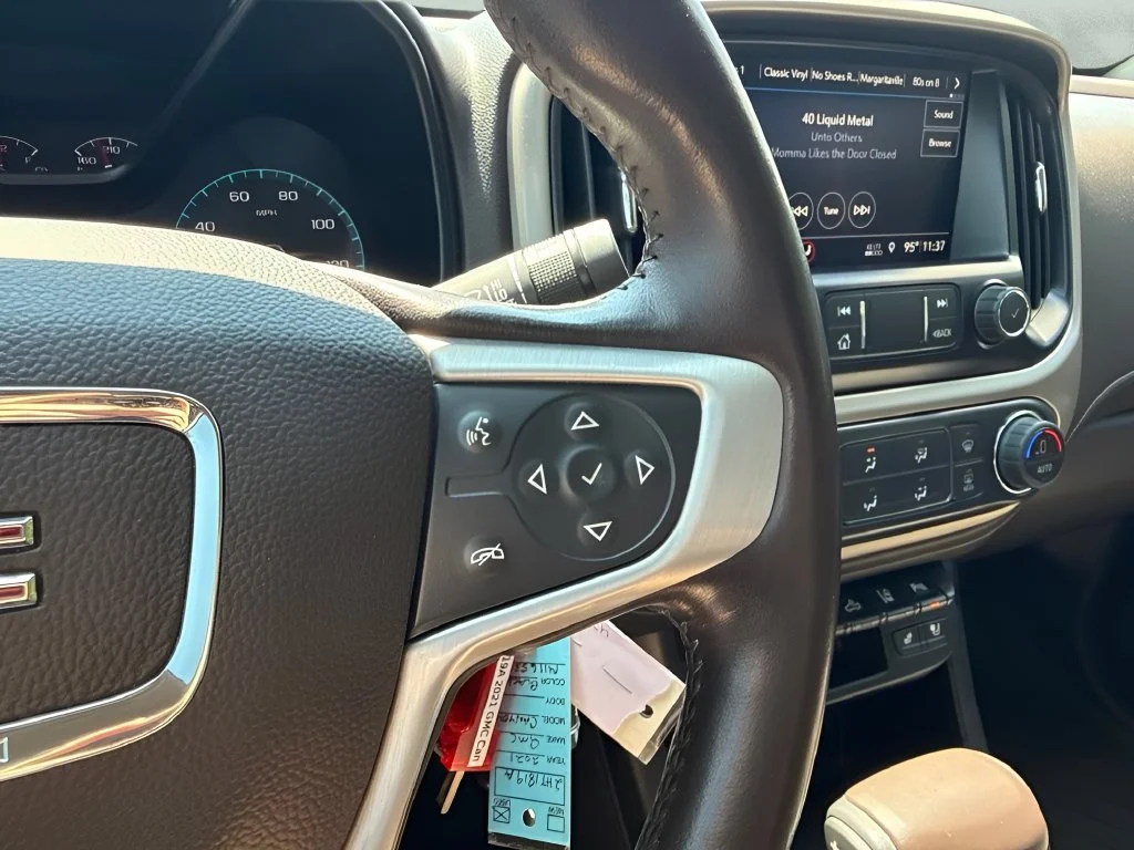 Used 2021 ONYX BLACK GMC 4WD Denali image 15