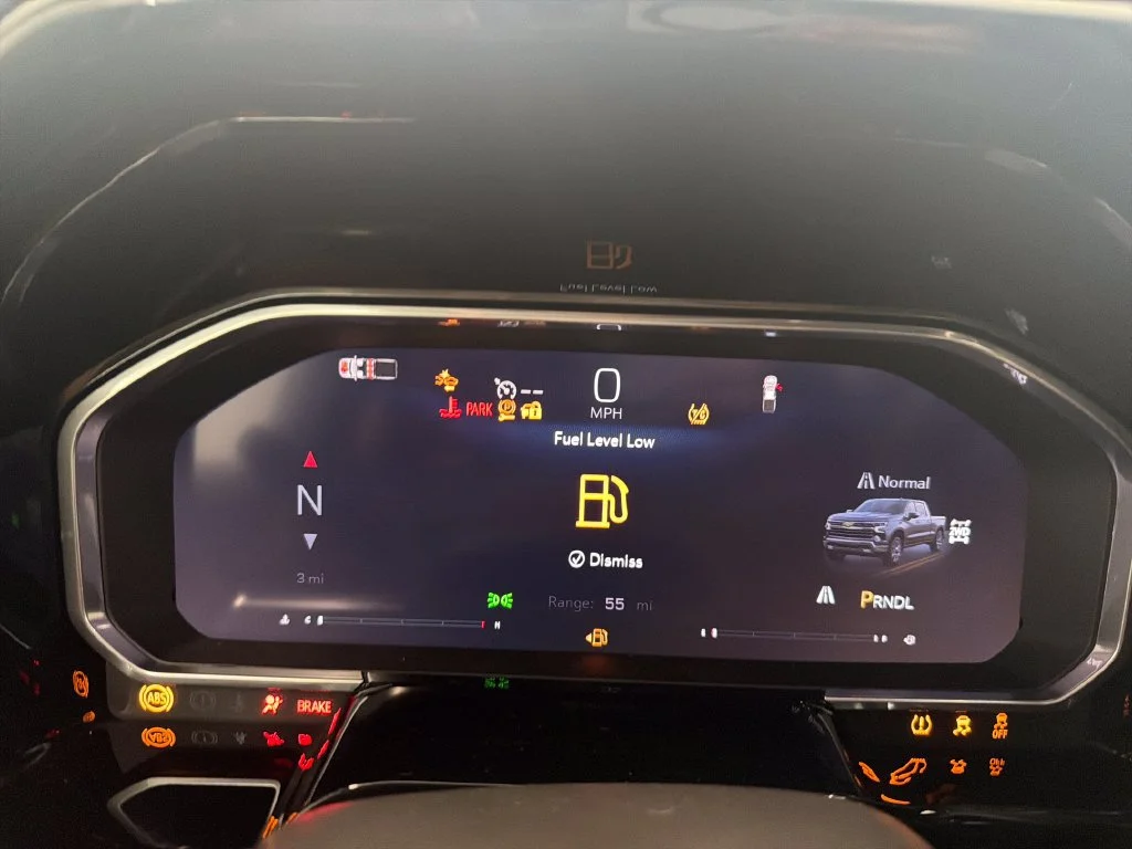 New 2026 Summit White Chevrolet LT (2FL) image 15