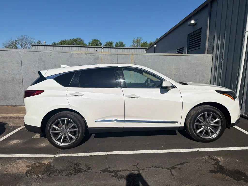Used 2024 Acura RDX Technology Package with VIN 5J8TC2H58RL011678 for sale in Kansas City