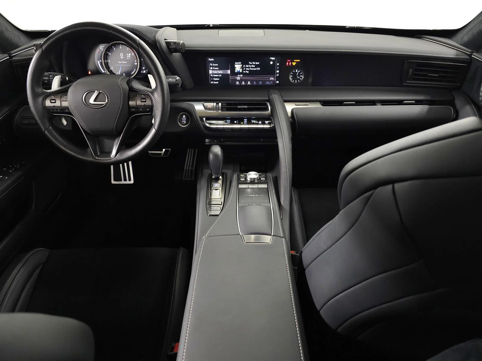 2023 Lexus LC 500 - Photo 13