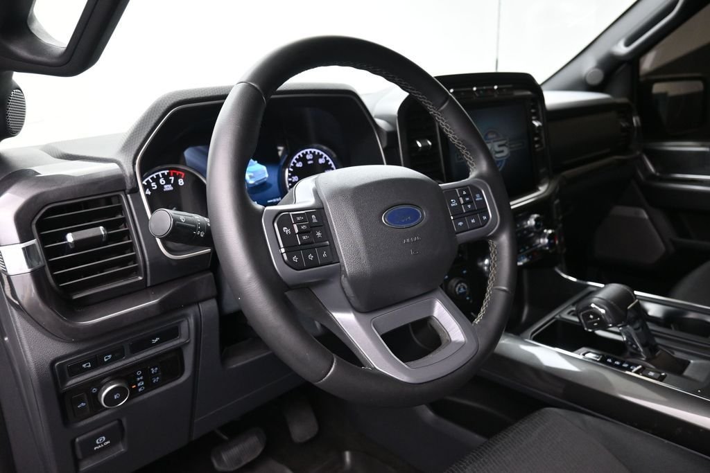 Used 2023 White Ford XLT image 18