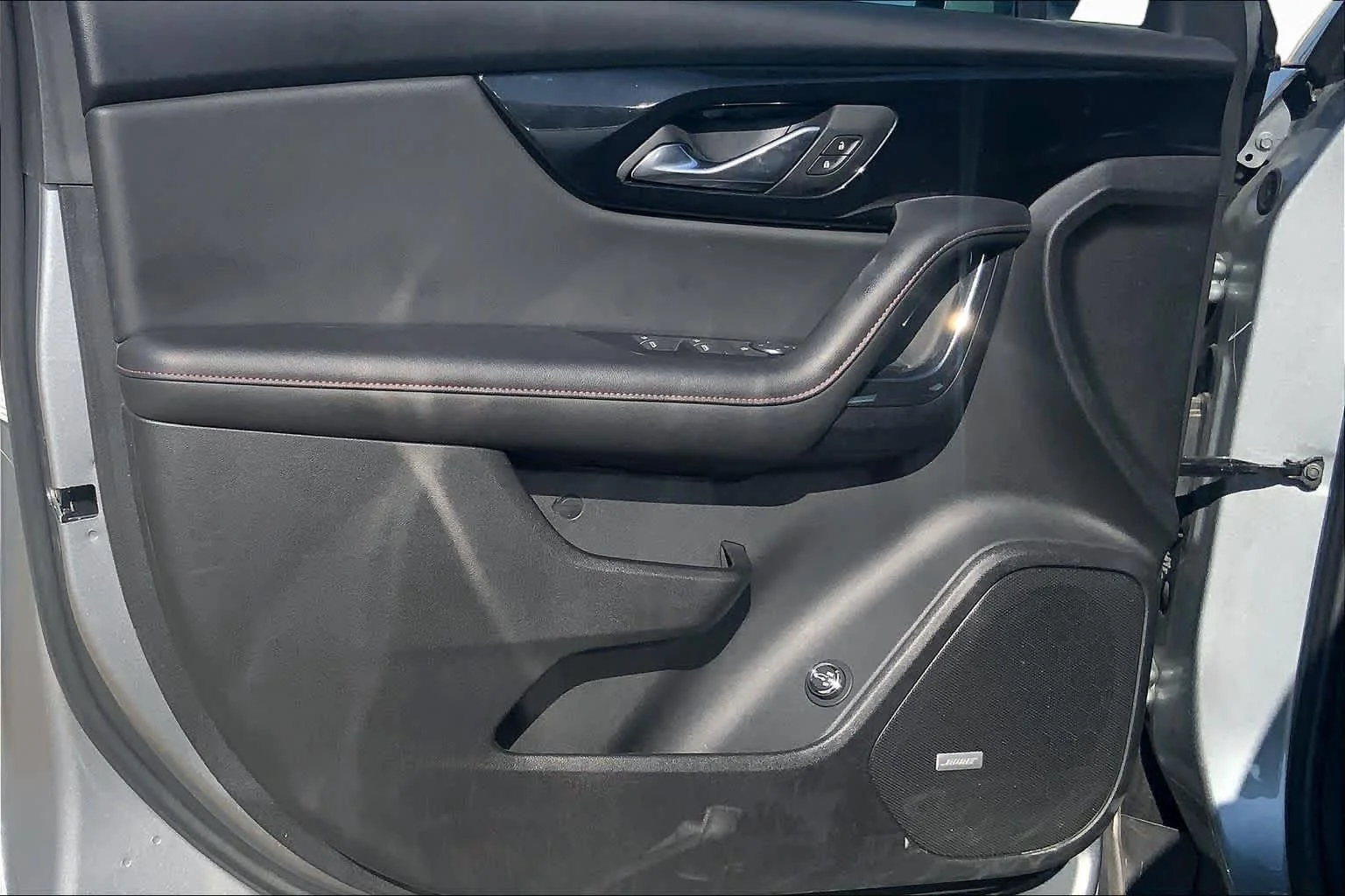 Used 2025 Sterling Gray Metallic Chevrolet RS image 21