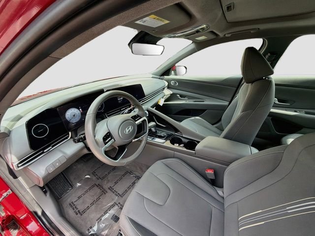 Used 2025 Red Hyundai SEL Convenience image 20