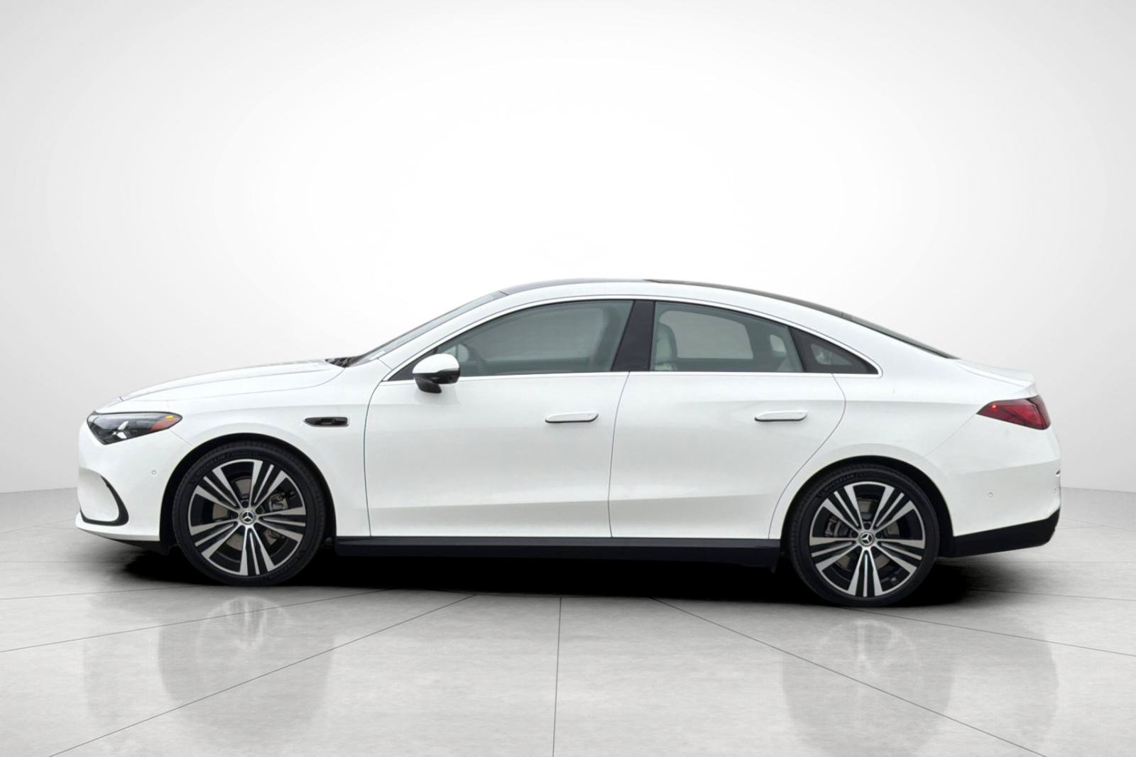 New 2027 Polar White Mercedes-Benz CLA 250+ image 30