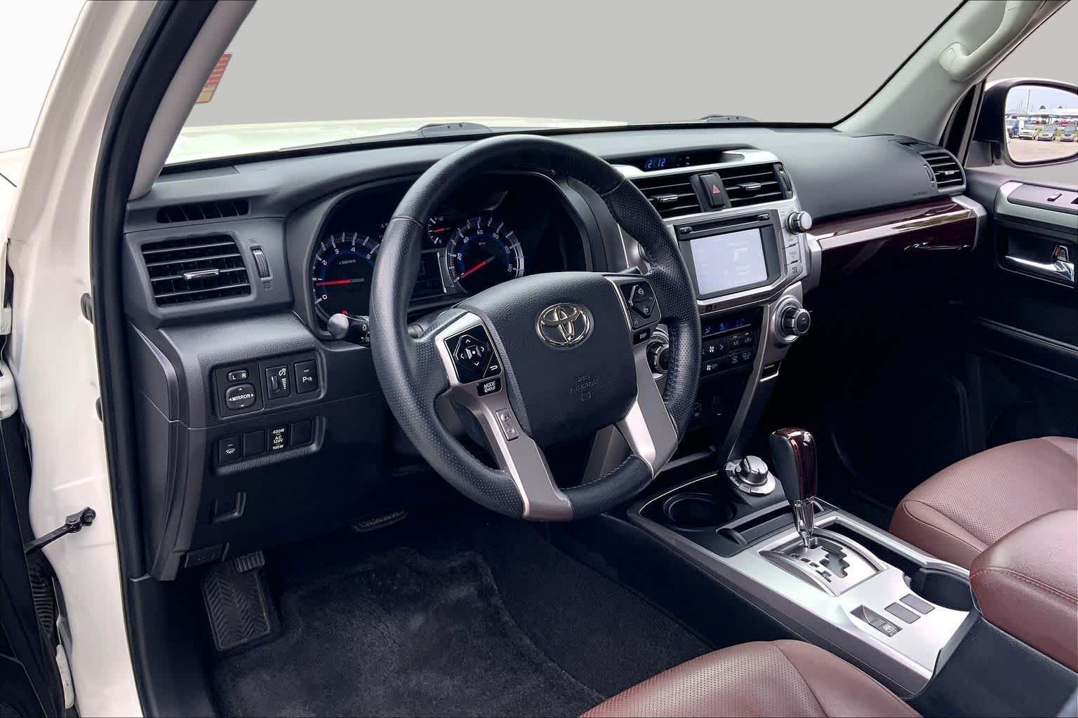 Used 2018 Blizzard Pearl Toyota Limited image 18