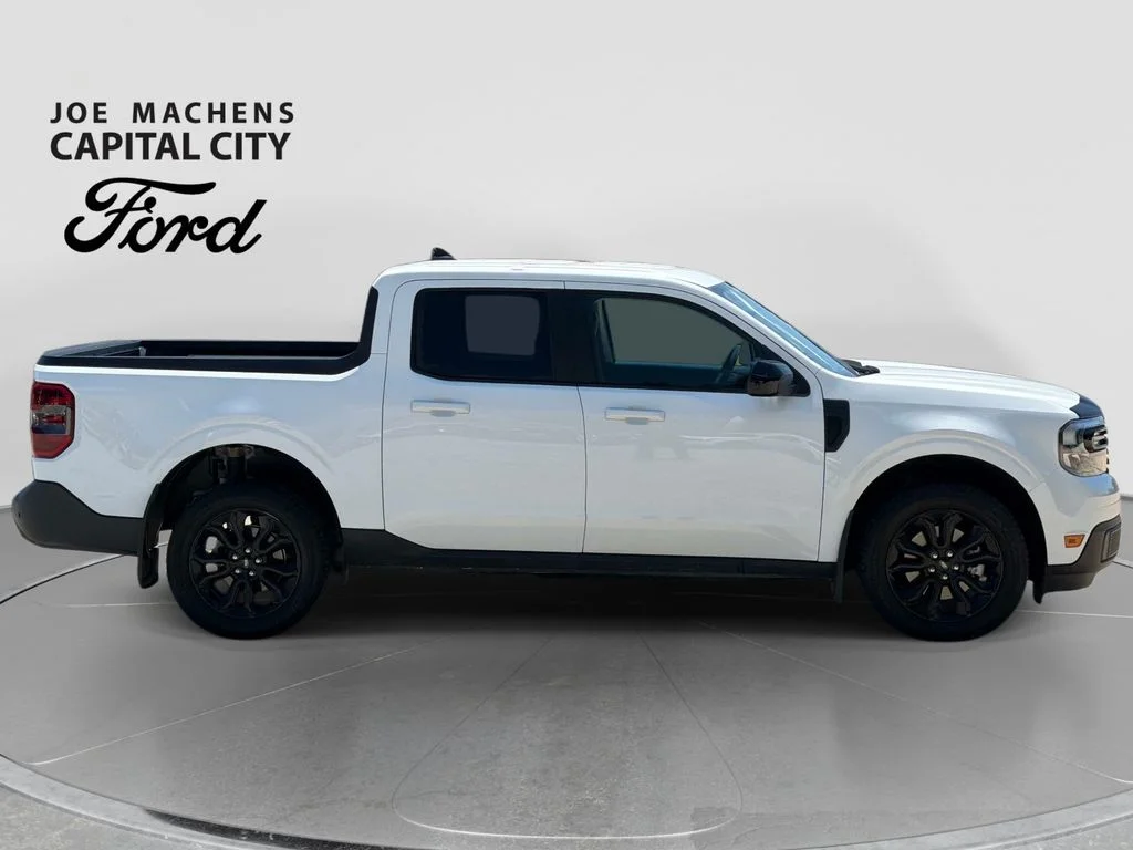 Used 2024 Oxford White Ford Lariat image 3