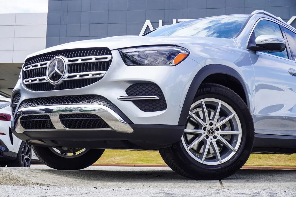 Used 2025 Gray Mercedes-Benz GLE 350 image 2