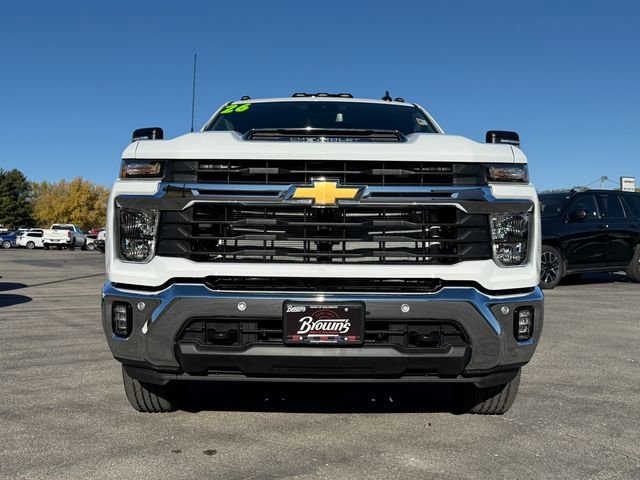 2026 Chevrolet Silverado 2500HD LT photo 2