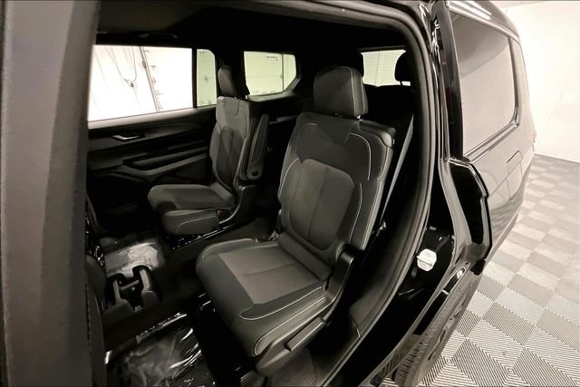 2024 Jeep Grand Cherokee L Laredo - Photo 24