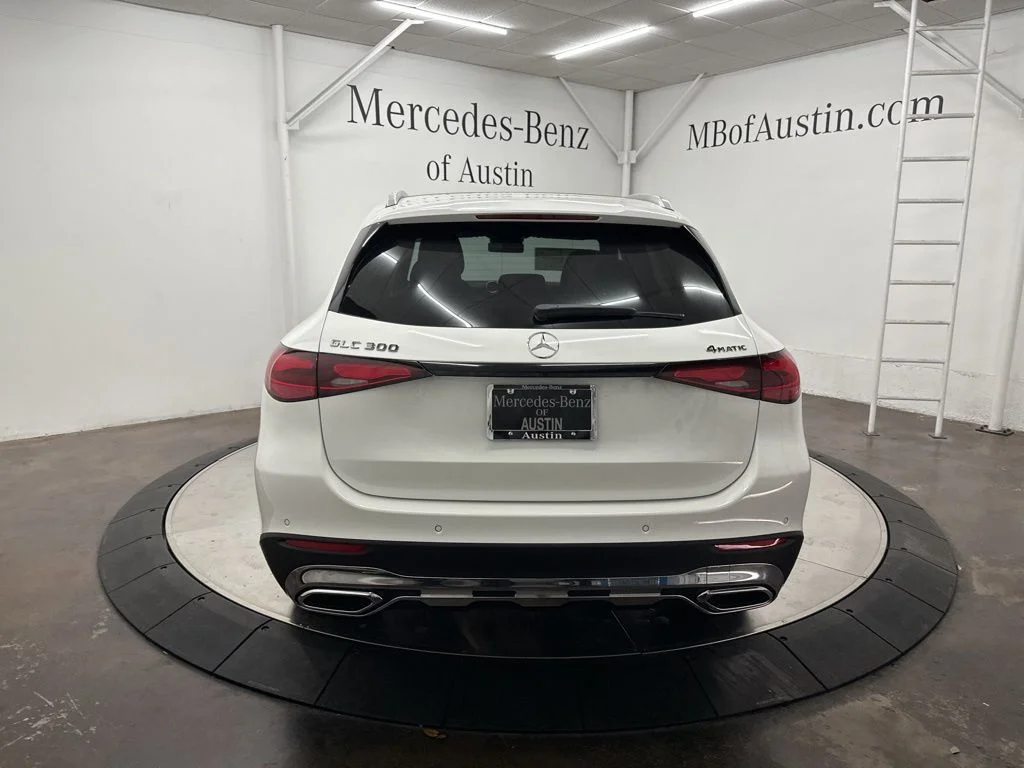 Used 2026 White Mercedes-Benz GLC 300 image 6