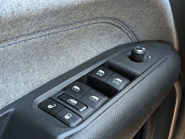 Used 2024 White Jeep Latitude image 24