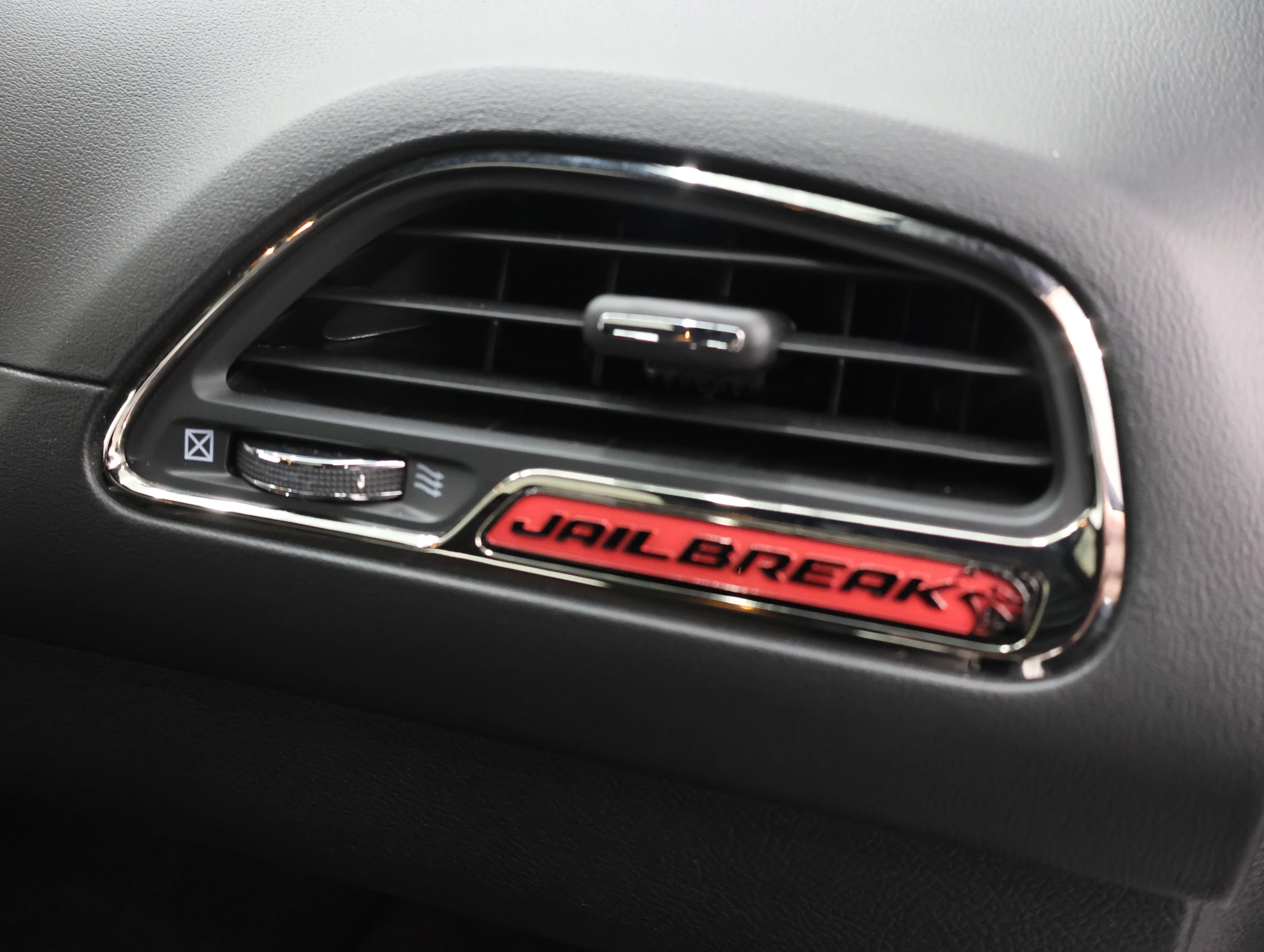 Used 2023 White Knuckle Clearcoat Dodge SRT Hellcat Jailbreak image 66