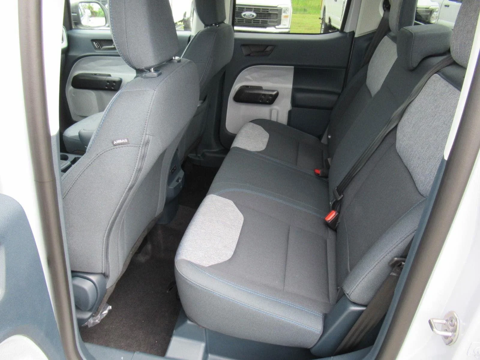 New 2026 Space White Metallic Ford XLT image 29