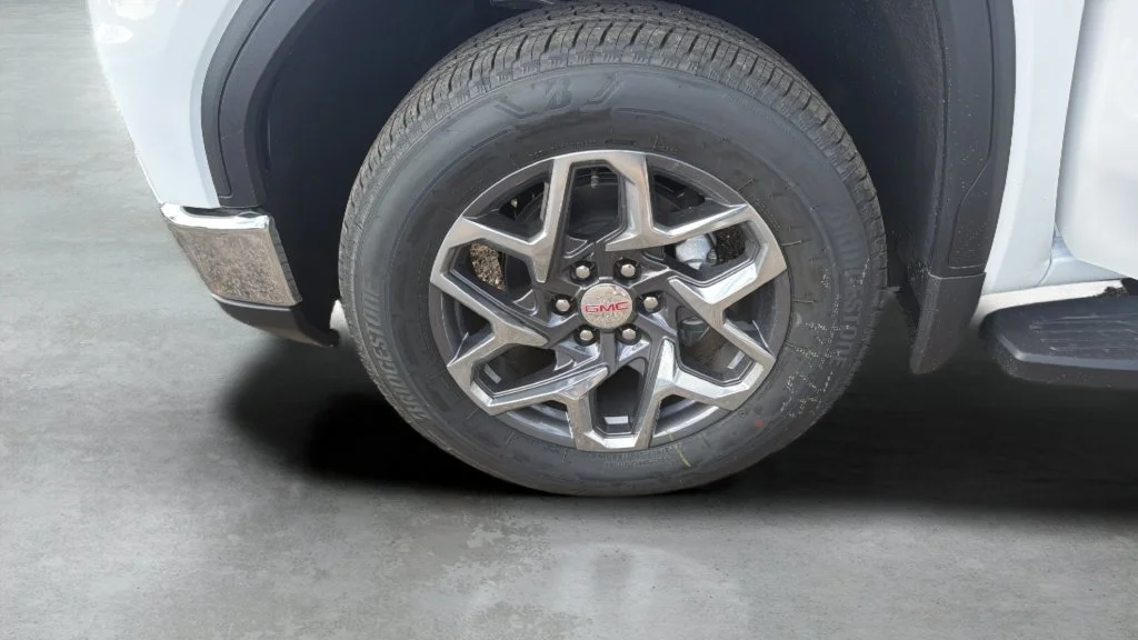 New 2026 Summit White GMC SLT image 19