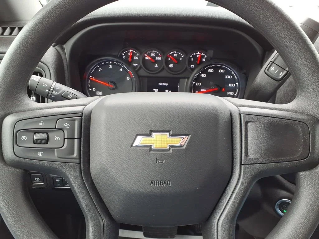 New 2026 Summit White Chevrolet Work Truck image 23
