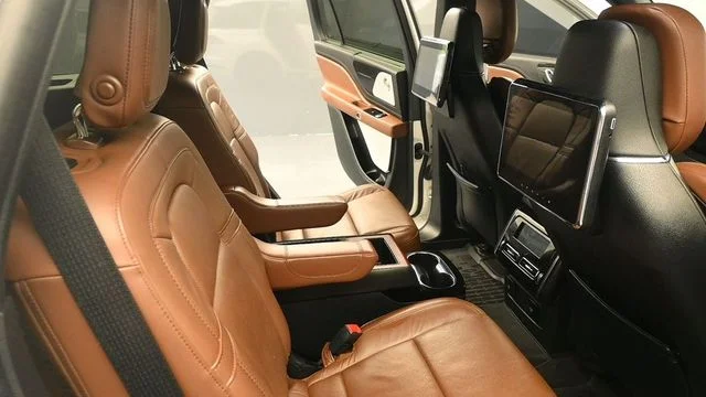 Used 2022 White Lincoln Reserve image 20