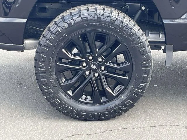 New 2026 Agate Black Metallic Ford XLT image 7