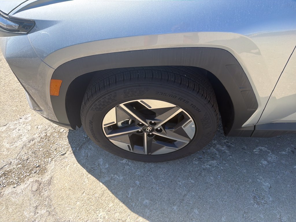 Used 2026 Silver Hyundai SEL image 10