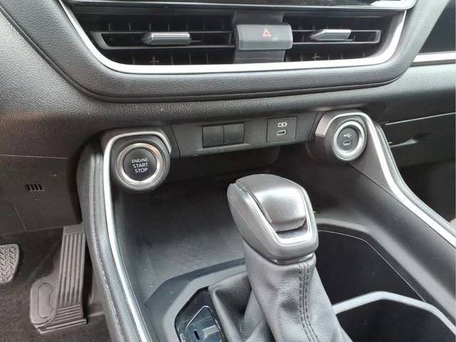Used 2025 Black Toyota XLE image 27