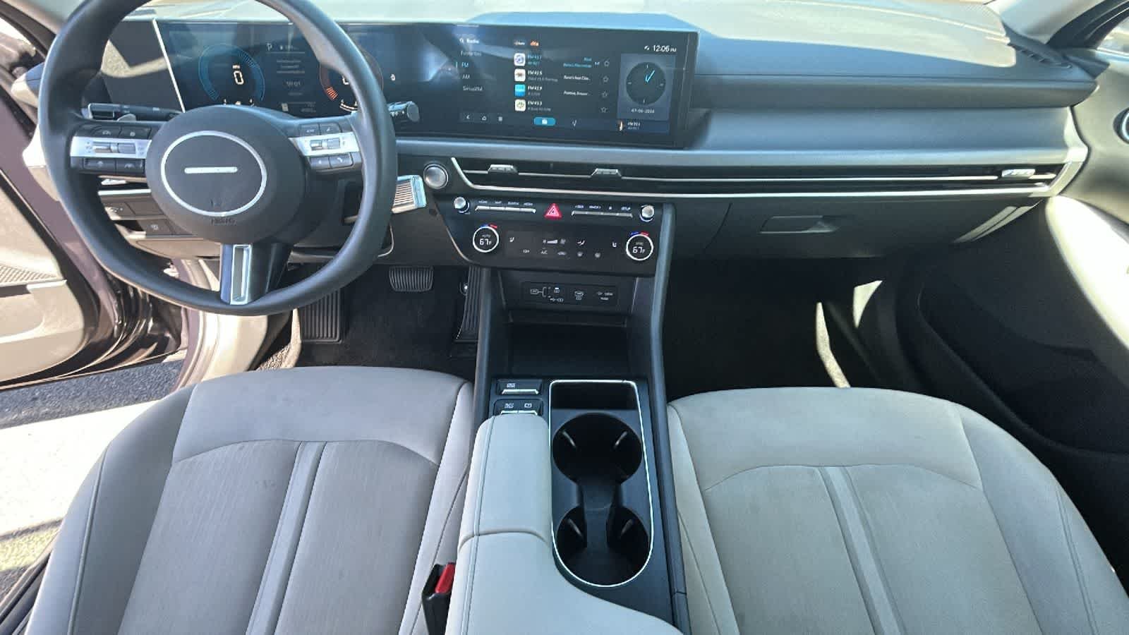 Certified Used 2025 Carbon Blue Hyundai SEL image 26