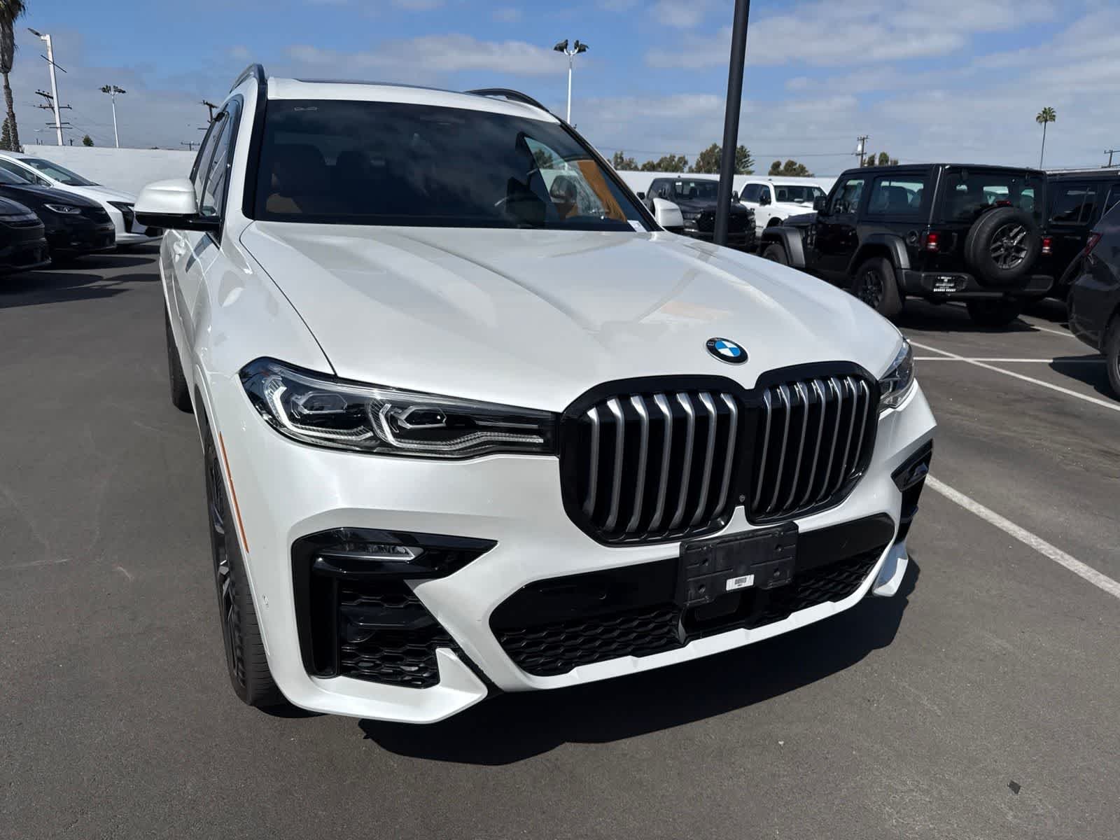 Used 2019 Mineral White Metallic BMW xDrive50i image 6