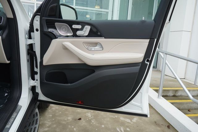 2026 Mercedes-Benz GLS Base - Photo 15