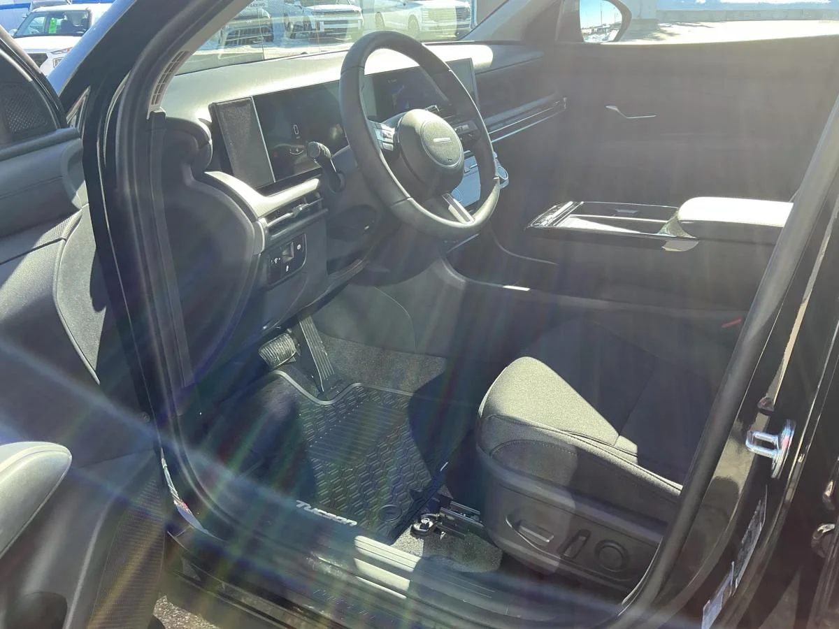 New 2026 Black Hyundai Preferred image 17
